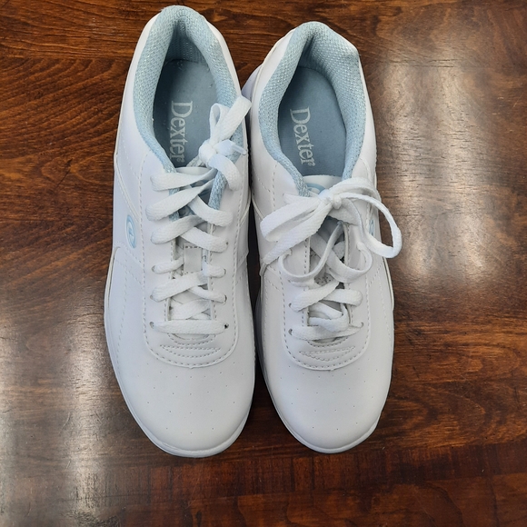 Dexter White Bowling Shoes - Picture 1 of 9